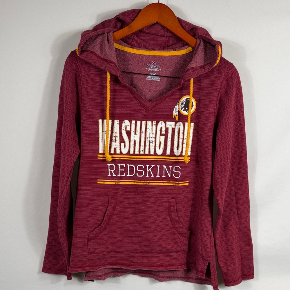 Washington Redskins Women's Burgundy V-Neck Hoodie Sweatshirt. Size‎ Medium